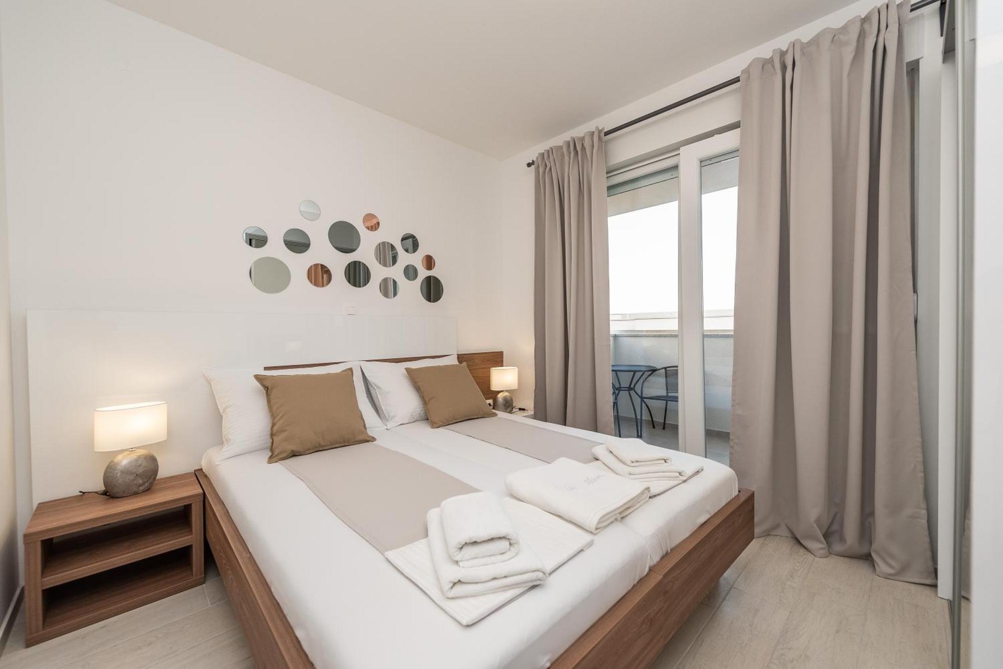 Apartments & Rooms Pool Villas Maris B Новалья Номер фото